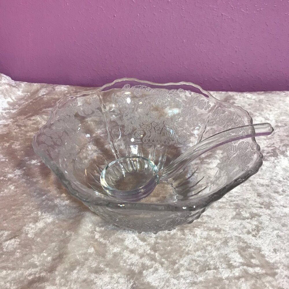 Martinsville * Etched Flowers Radiance Meadow Wreath Serving Bowl w/Spoon Floral